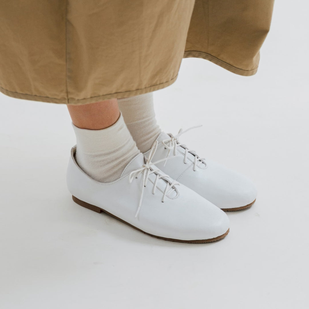 SC1021 一片式輕盈日本柔軟牛仔皮德比鞋 白