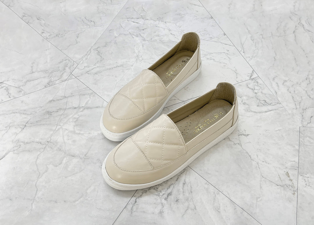 W2171 大菱格紋拼接面懶人鞋(此款版型偏小, 建議選大一碼)-