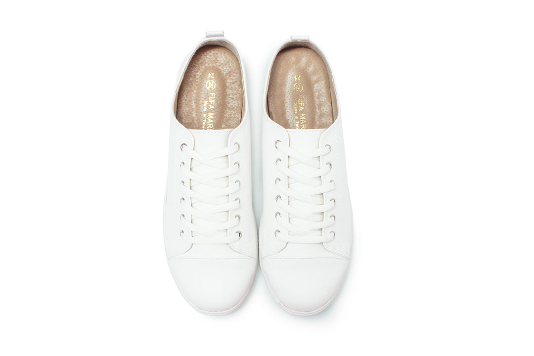 W1538 防潑水簡約皮質圓頭休閒鞋