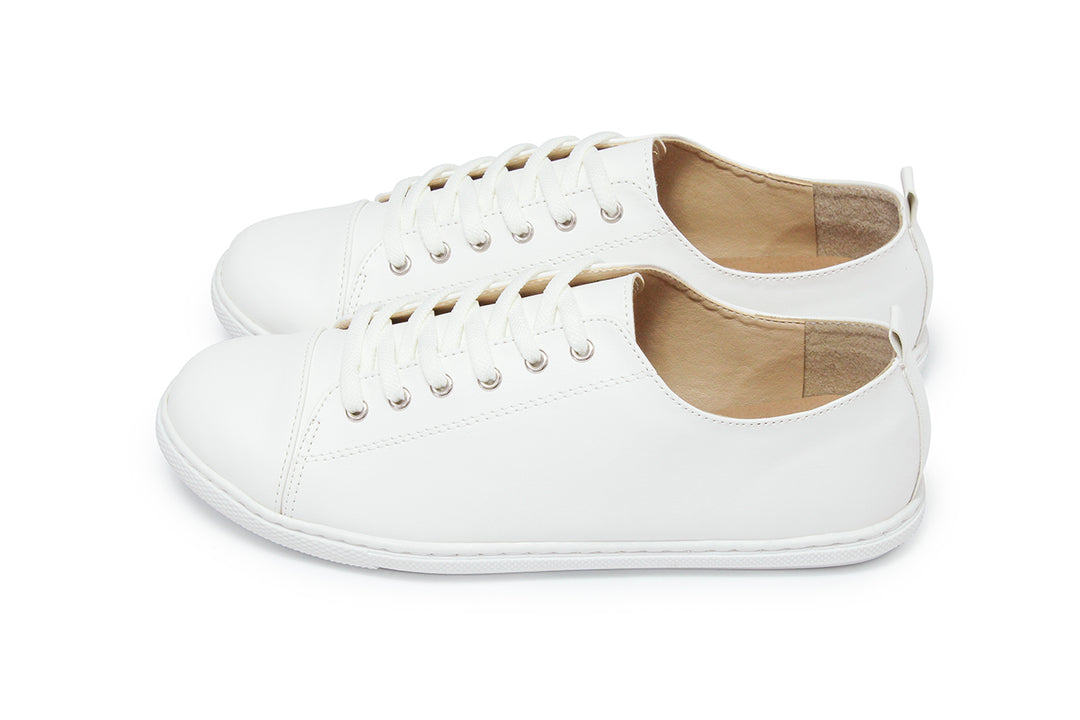 W1538 防潑水簡約皮質圓頭休閒鞋