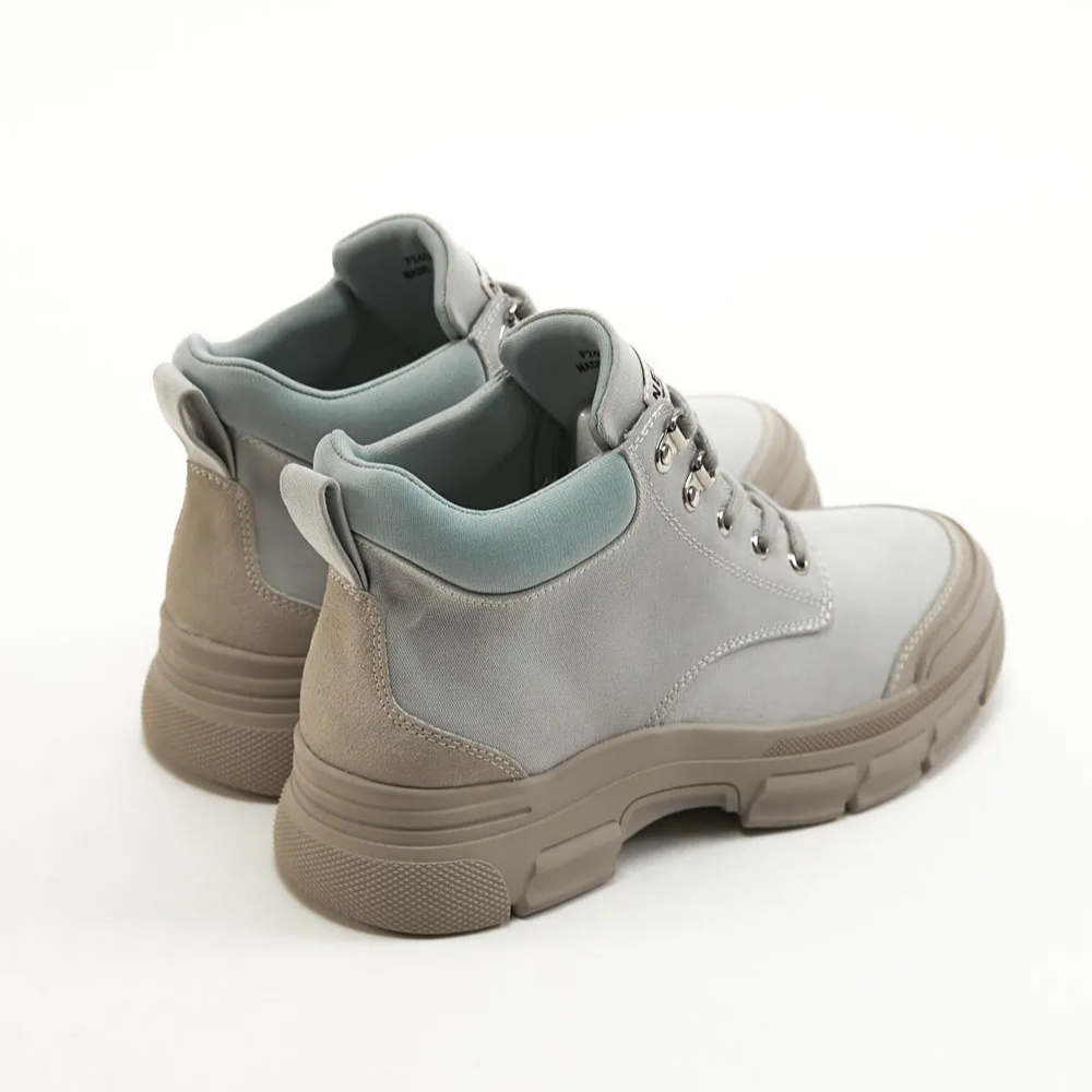 AK1352 防風防潑水戶外登山靴【生活防水】.