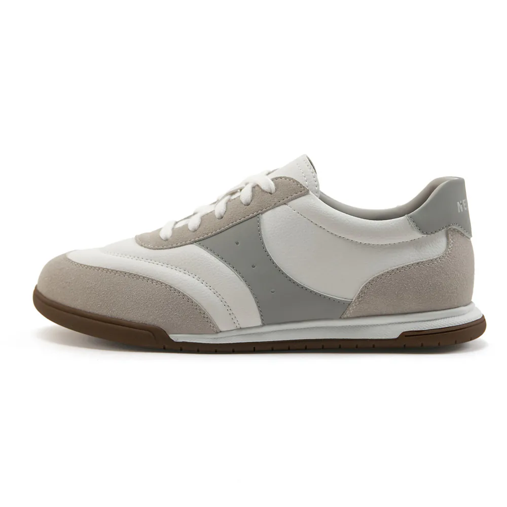 AK1360 撞色超纖皮運動風平底鞋【防潑水】