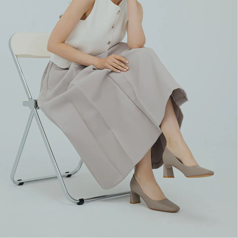 AK1319 微方頭設計感梯形粗跟鞋【防潑水】-