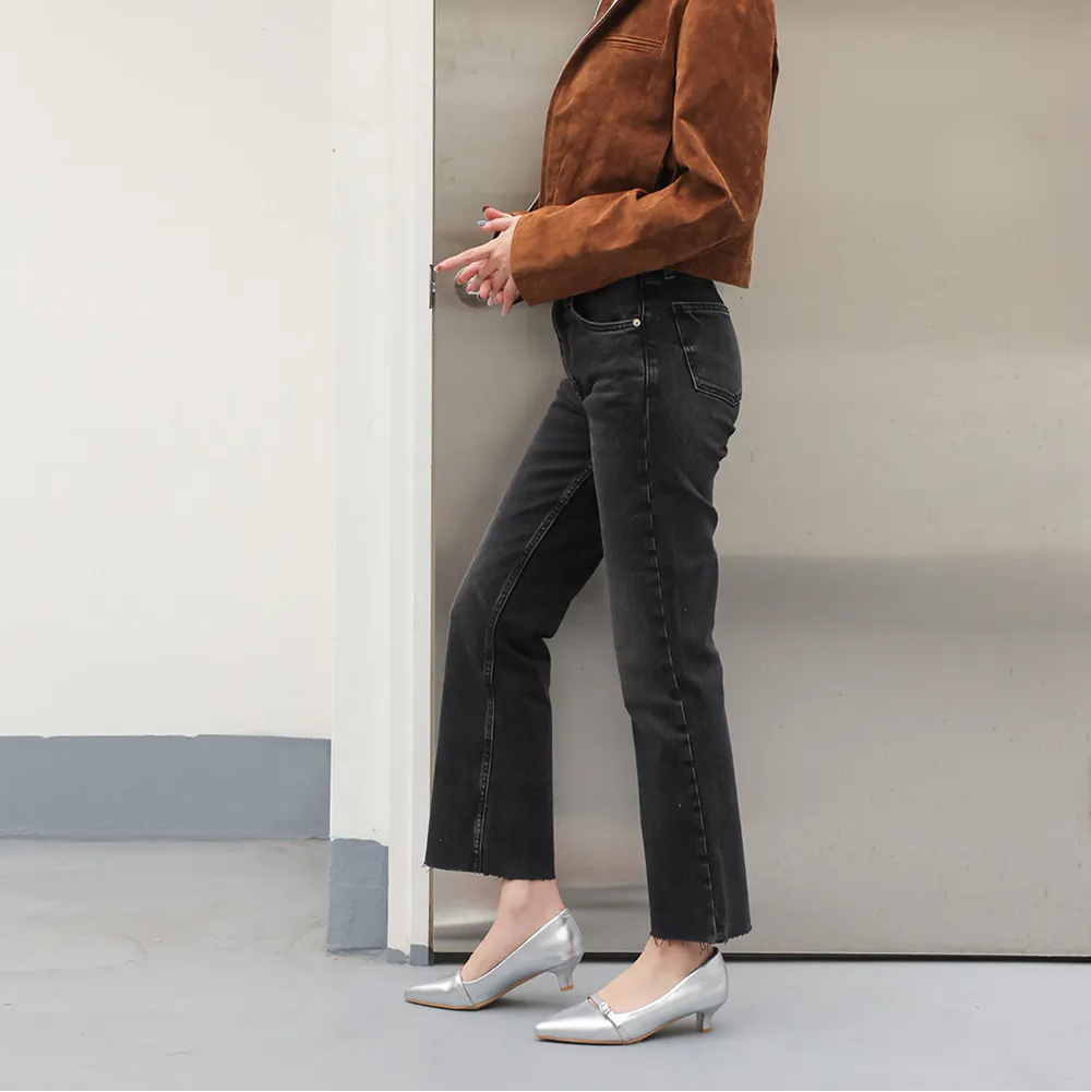 AK1358 一字釦帶尖頭低跟鞋