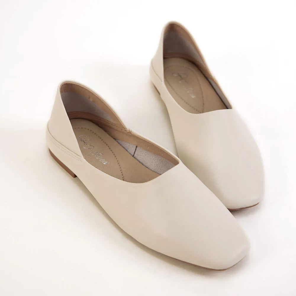 AK1323 柔軟牛皮2WAY可踩跟平底鞋(版型偏小請選大一碼)