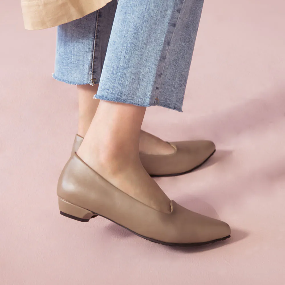 TU1107 微尖低跟超纖皮樂福鞋-