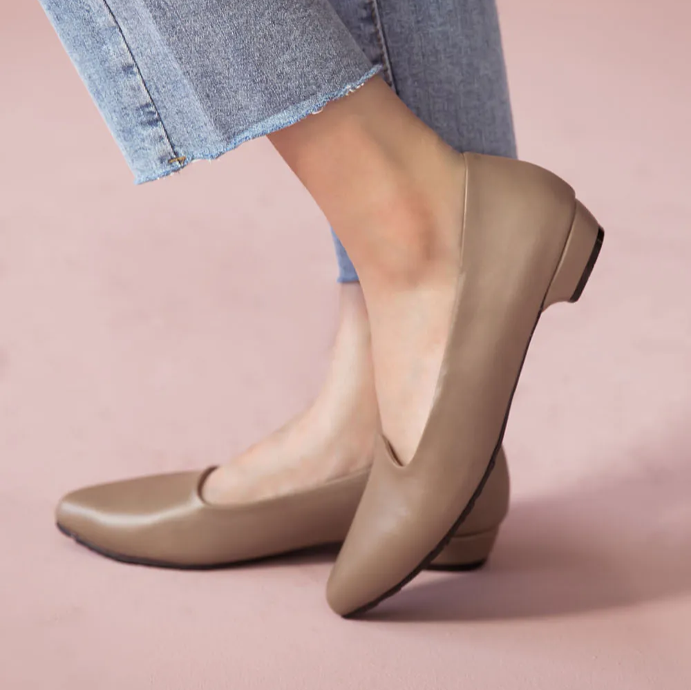 TU1107 微尖低跟超纖皮樂福鞋-