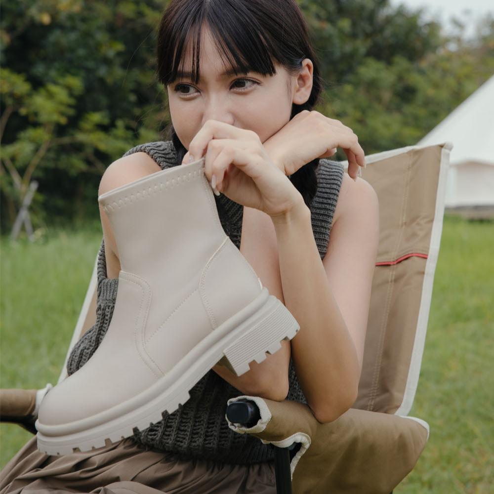 AK1276 防潑水軟熟厚底工程靴