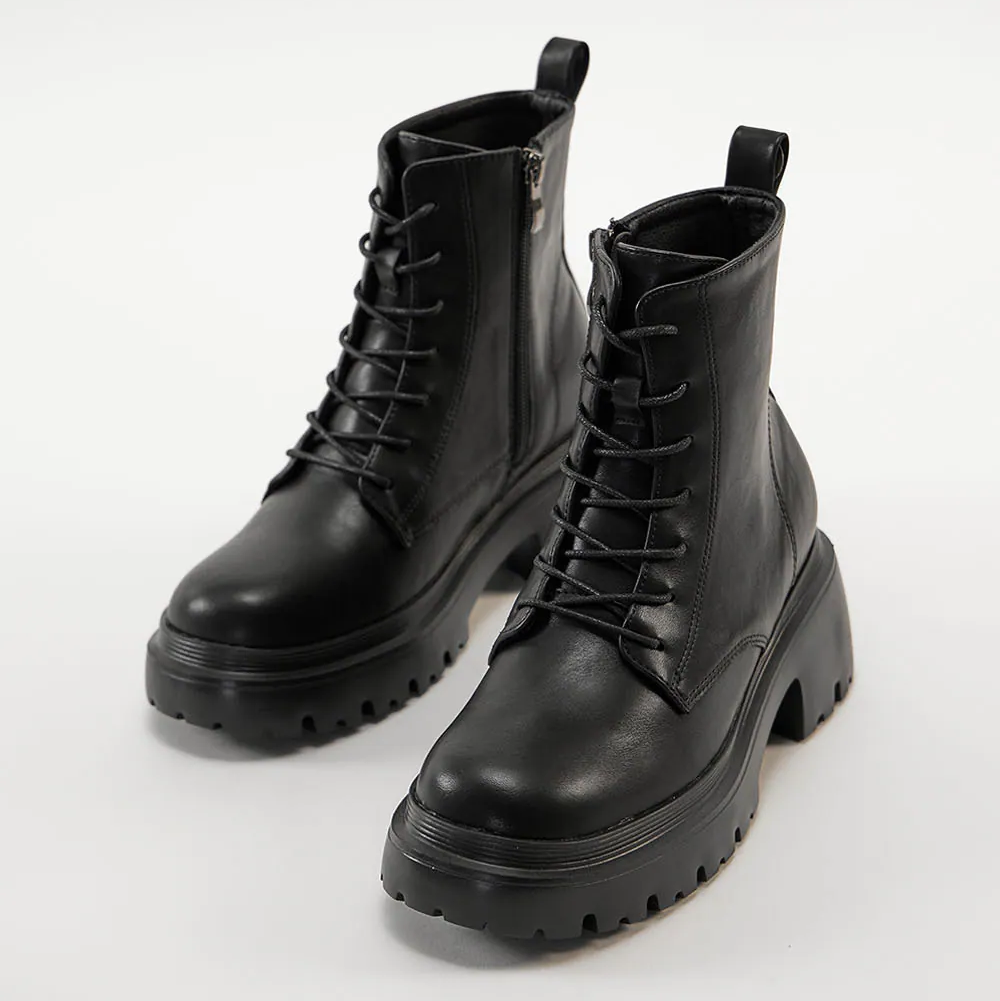 AK1380 超輕量街頭風綁帶短靴【防潑水】