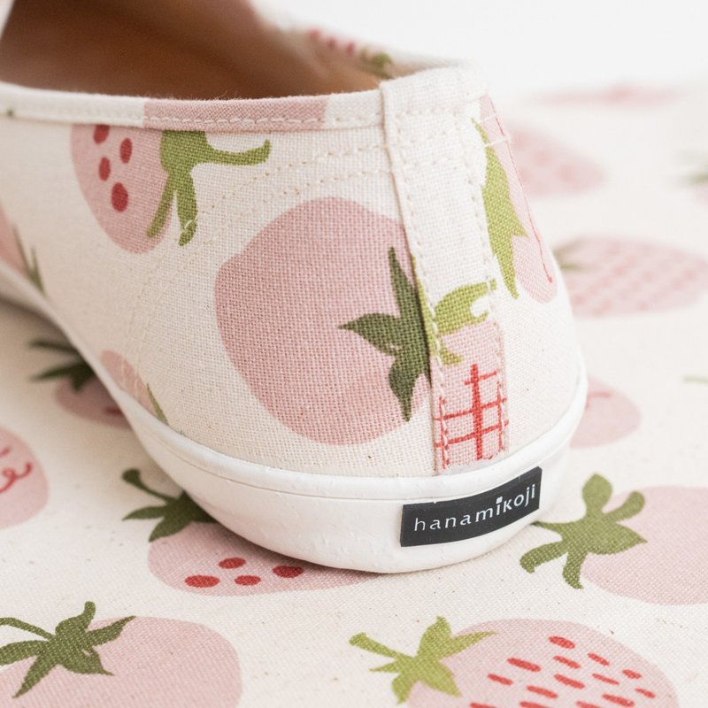 HC1211【京都手作】甜蜜士多啤梨煉奶懶人鞋【日本製限量布】