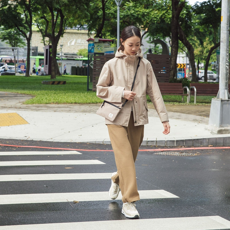 TU1276 防潑水透氣拼接皮革健走氣墊鞋