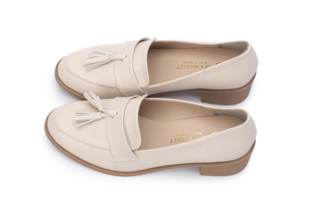 W2107 知性流蘇粗跟樂福鞋-