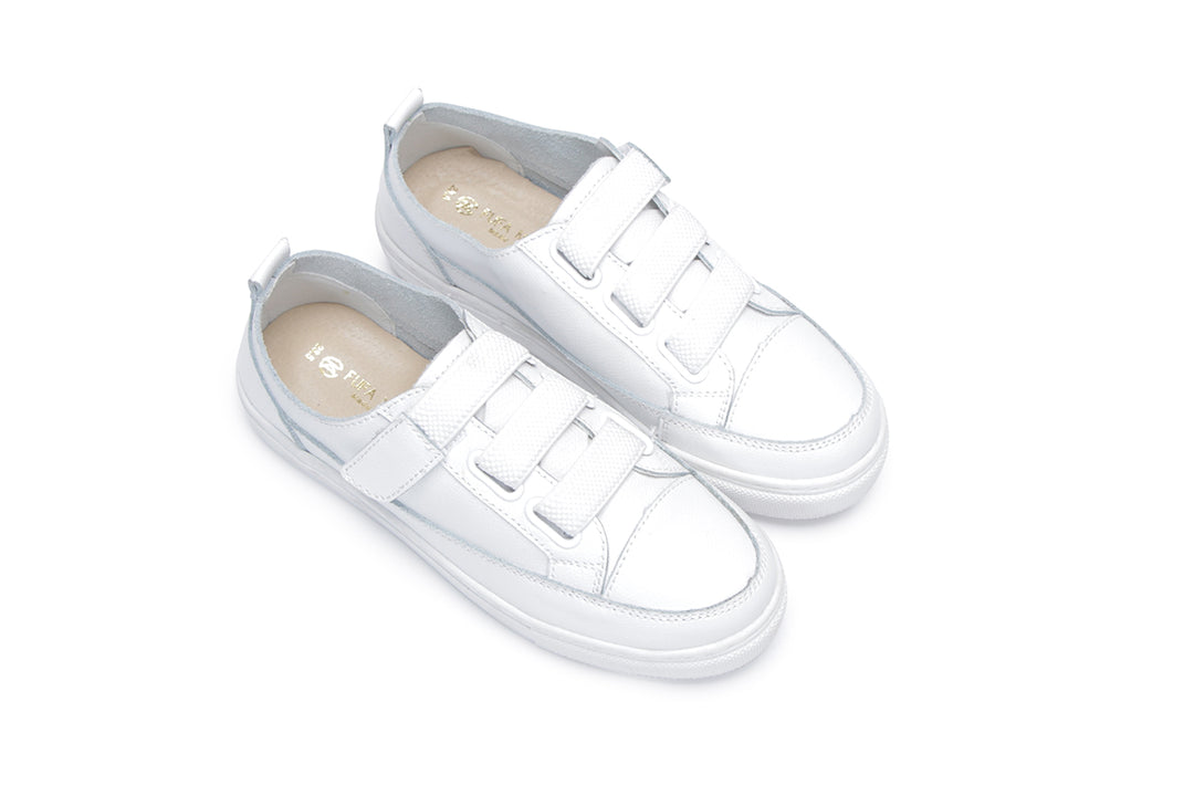 【斷碼特價】W2047 免綁彈力帶真皮休閒鞋(版型偏小需選大一碼).