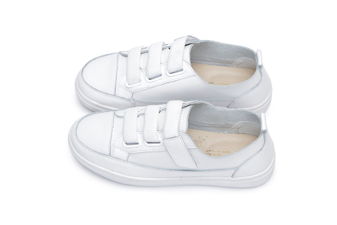 【斷碼特價】W2047 免綁彈力帶真皮休閒鞋(版型偏小需選大一碼).